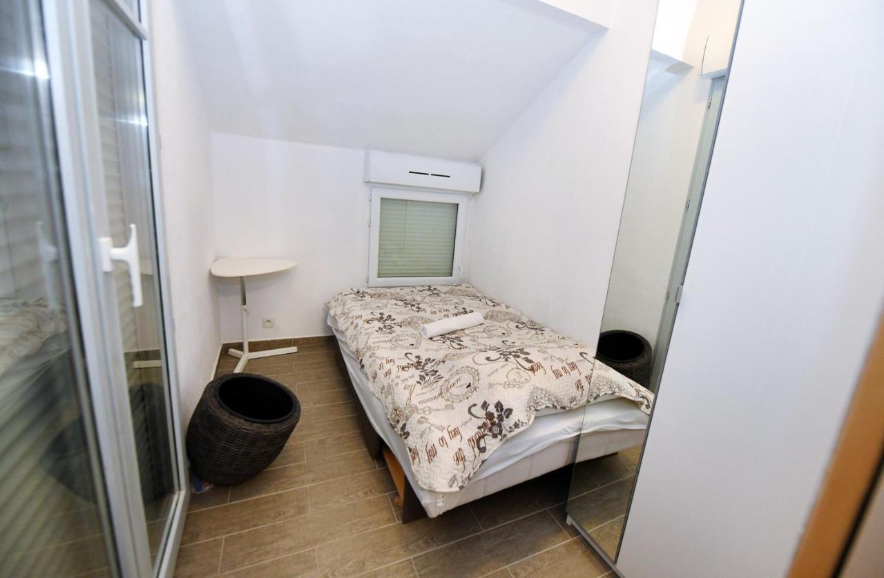 Apartmani Ivan V Relax Водице Екстер'єр фото