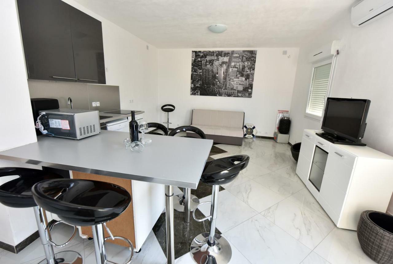 Apartmani Ivan V Relax Водице Екстер'єр фото